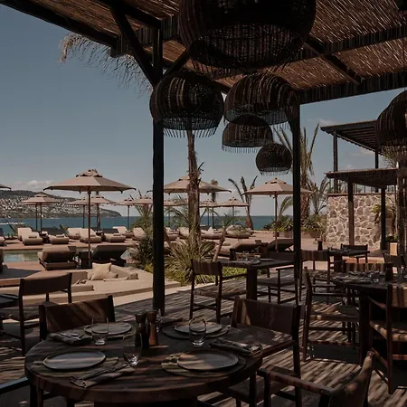 Отель Oku Bodrum Гёльтюрбюку
